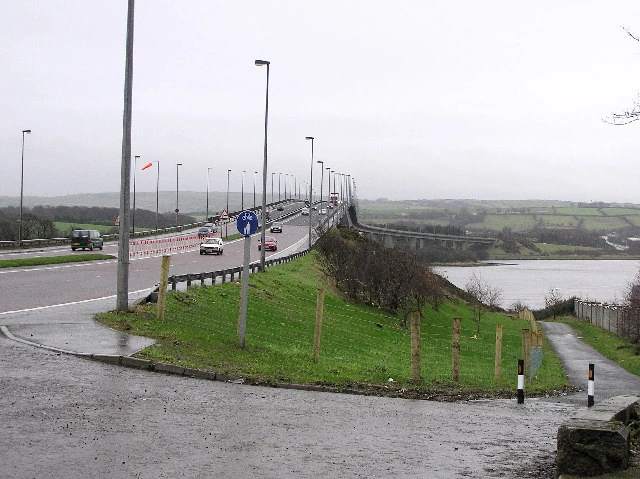 Foyle Bridge closed in both directions as strong winds hit Derry