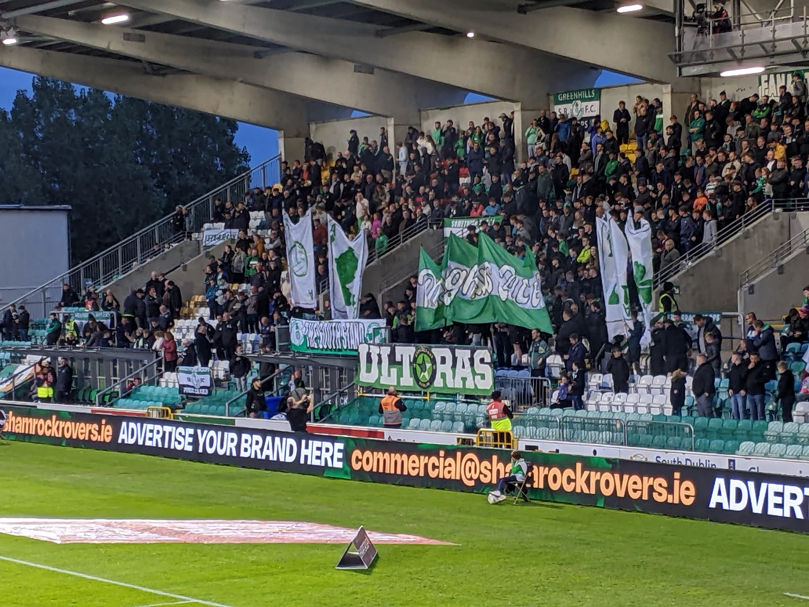 Shamrock Rovers retain league title with 4–0 win in Tallaght